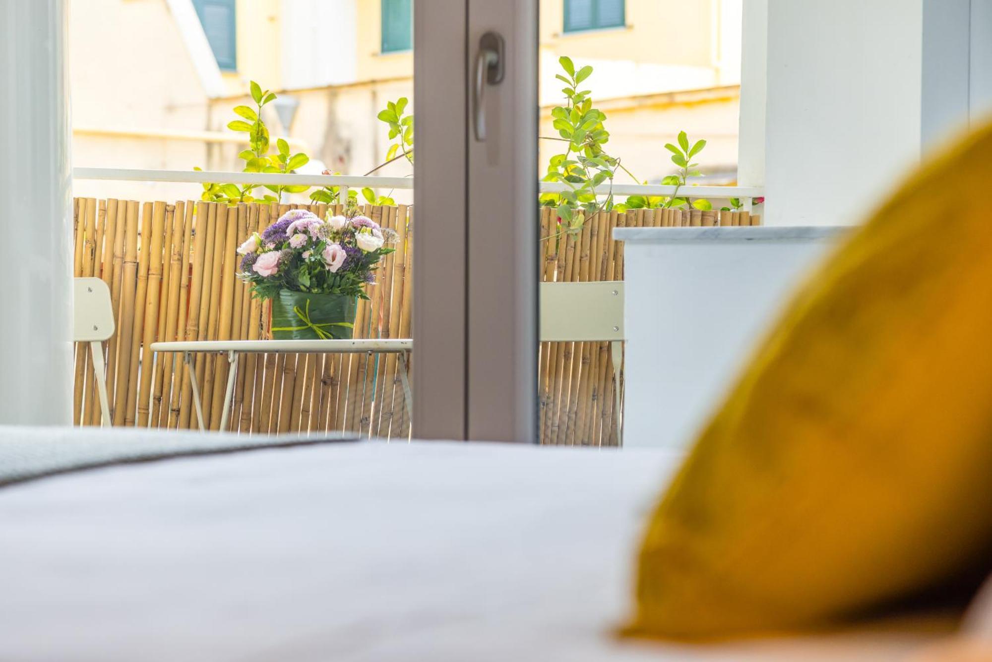 Direlo Guest House ナポリ エクステリア 写真